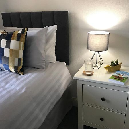 Fantastic 2 Bed Flat In Dunblane High Street Daire Dış mekan fotoğraf